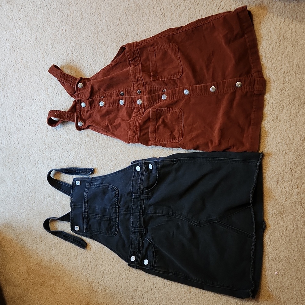Old Navy Large overall Skirts